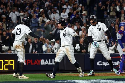 new york yankees scarf.